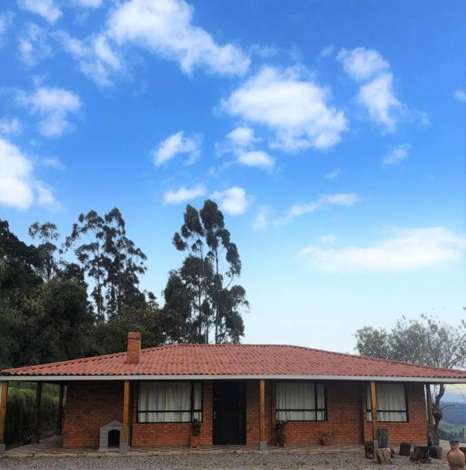 Hermosa Casa Campestre Moderna "Rancho La Marina" Chiquinquirá Zewnętrze zdjęcie