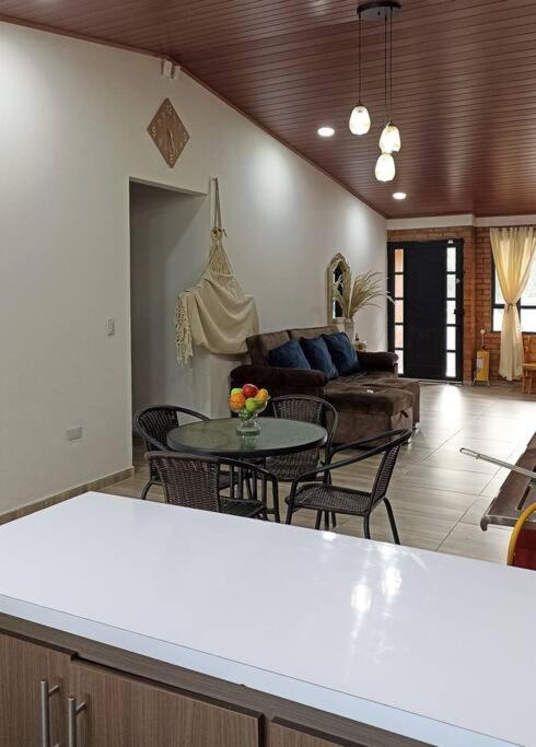 Hermosa Casa Campestre Moderna "Rancho La Marina" Chiquinquirá Zewnętrze zdjęcie
